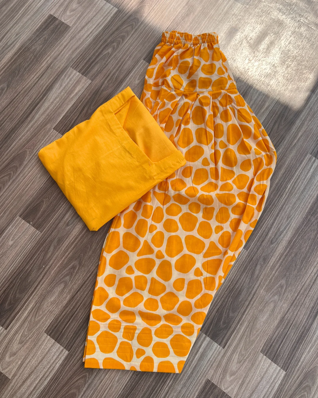 DPLS 1159 yellow a